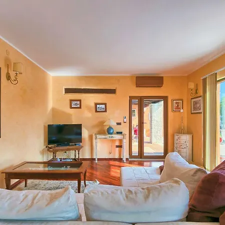 Villa Brioni *
